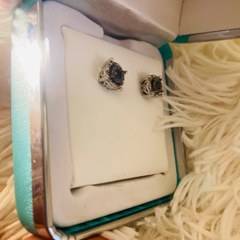 Natalia Drake -diamond -studs, GUC, black diamonds - Picture 12 of 16